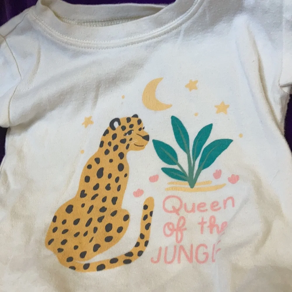 Old navy queen of the jungle girls sleep top 2t